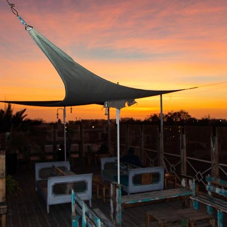לה סרנה Hostal Valle Mistral מראה חיצוני תמונה