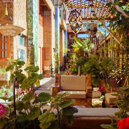 לה סרנה Hostal Valle Mistral מראה חיצוני תמונה
