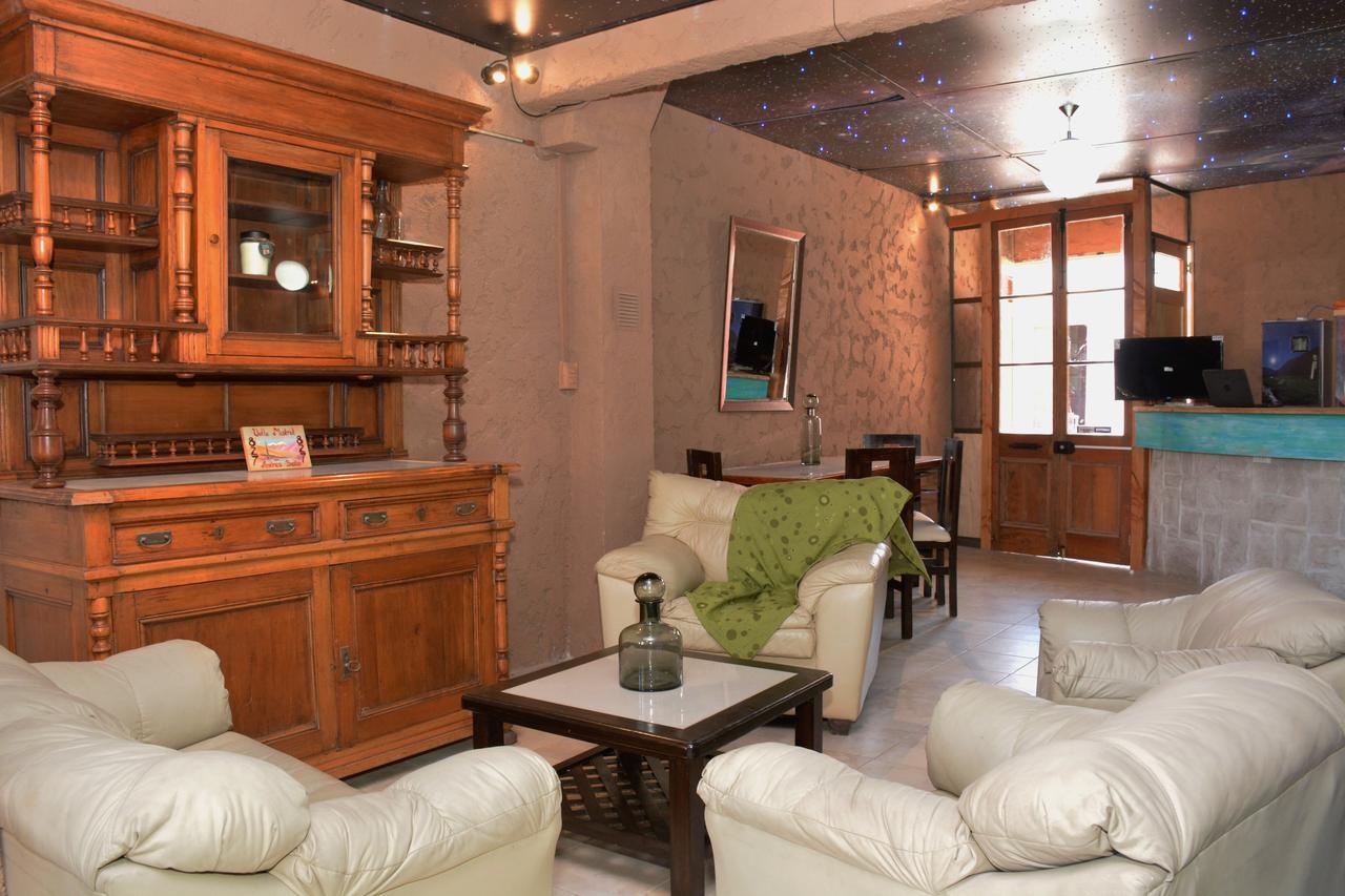 לה סרנה Hostal Valle Mistral מראה חיצוני תמונה