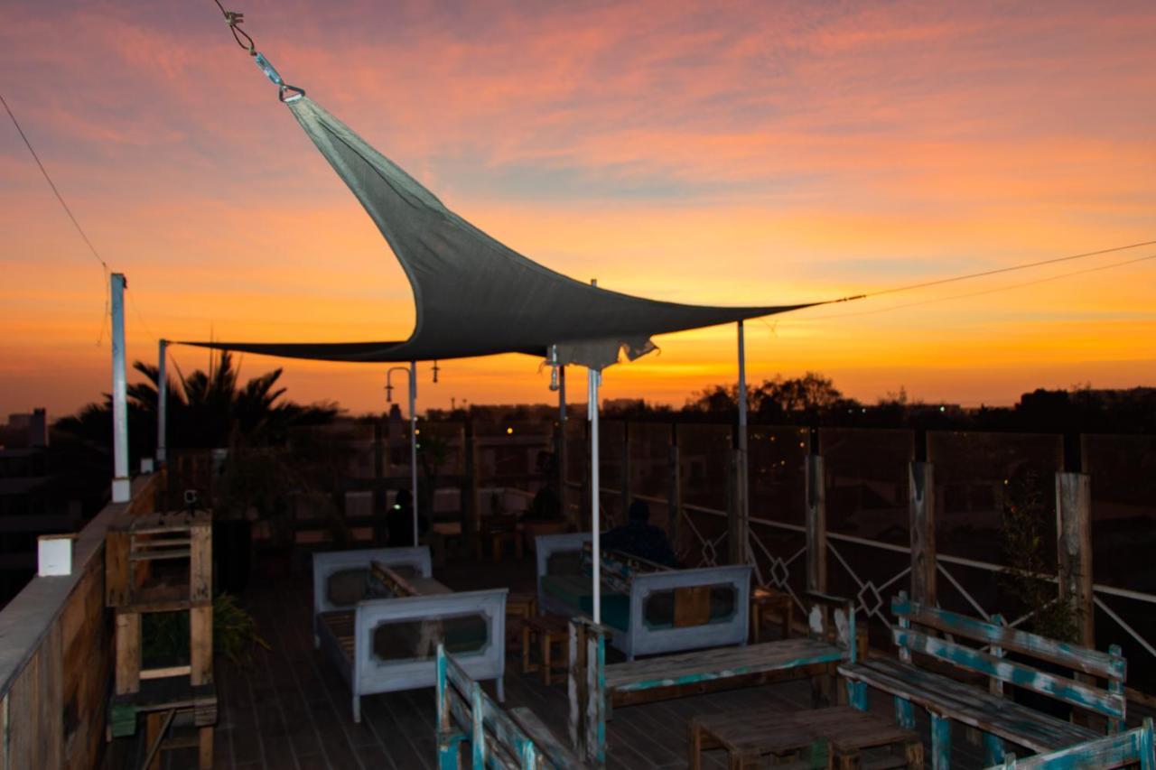 לה סרנה Hostal Valle Mistral מראה חיצוני תמונה