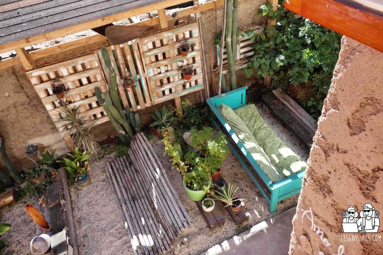 לה סרנה Hostal Valle Mistral מראה חיצוני תמונה