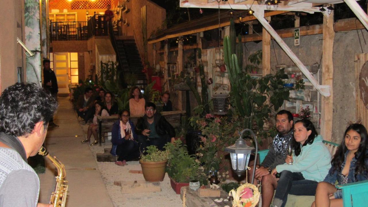 לה סרנה Hostal Valle Mistral מראה חיצוני תמונה