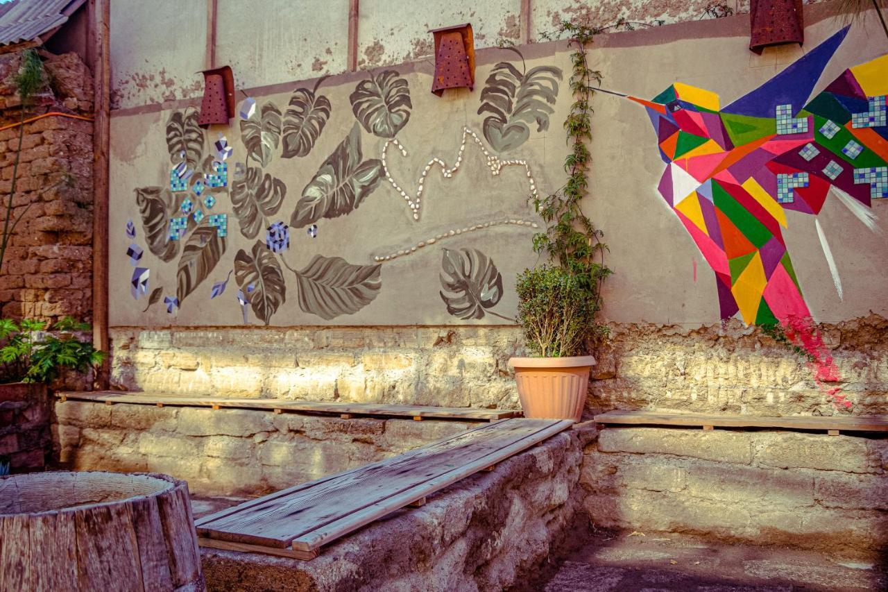 לה סרנה Hostal Valle Mistral מראה חיצוני תמונה