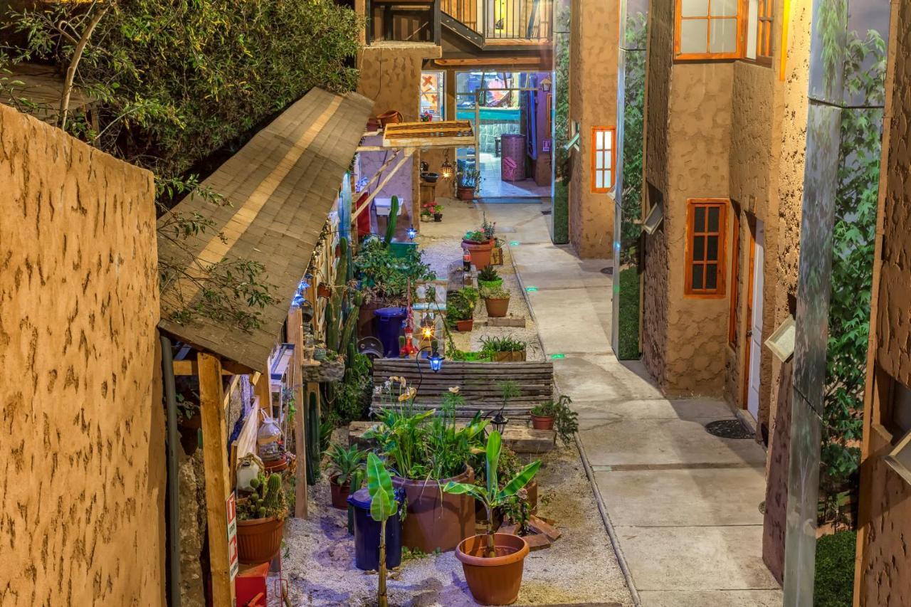 לה סרנה Hostal Valle Mistral מראה חיצוני תמונה